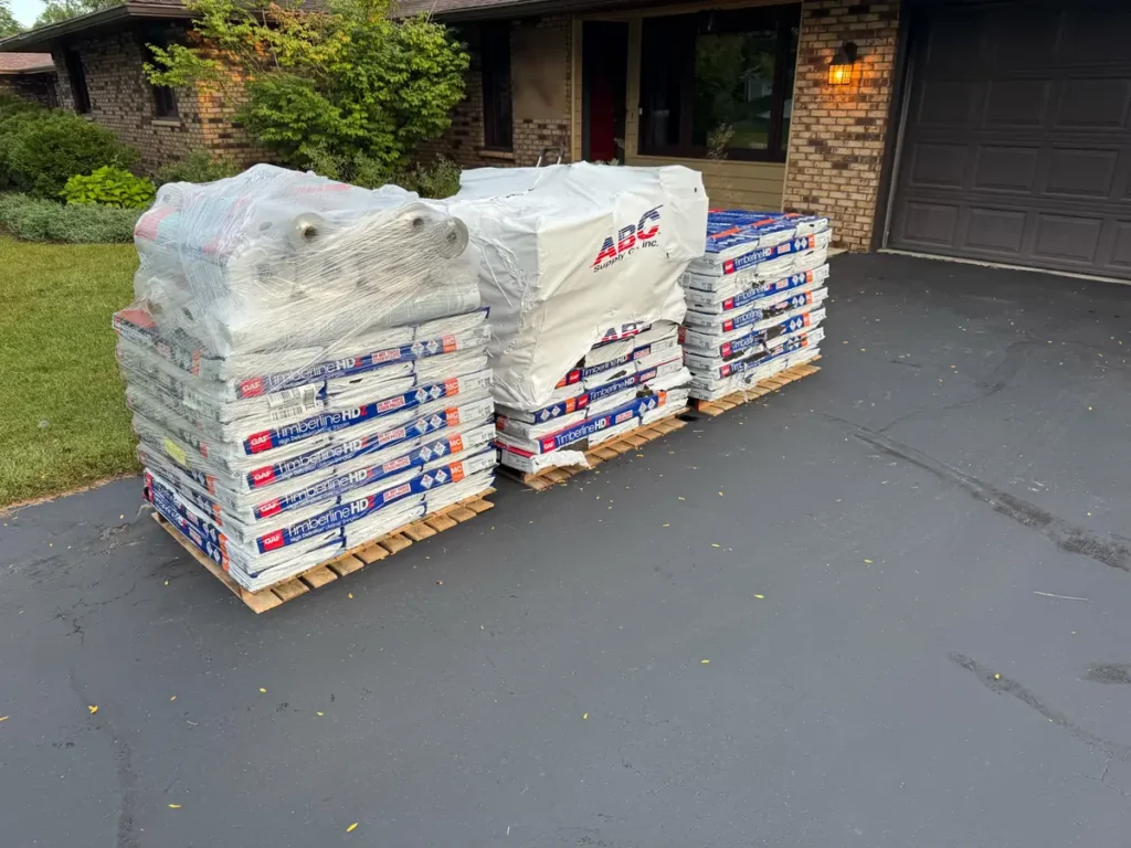 GAF Timberline HDZ shingle bundles in Shakewood delivered to a Rockton, IL home